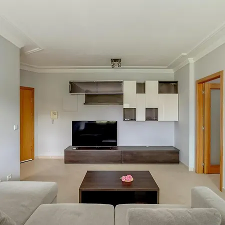 Апартаменты 2-bed Vialonga Vista