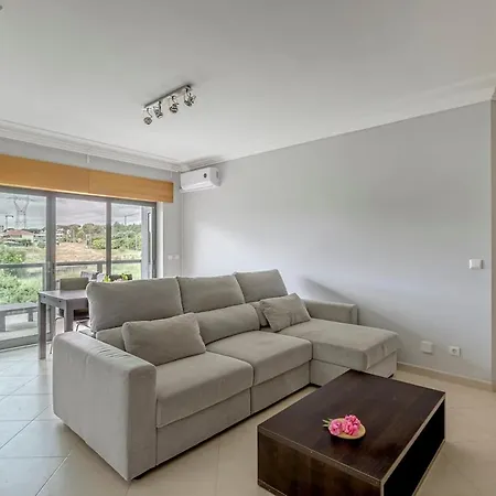 2-bed Vialonga Vista Лиссабон