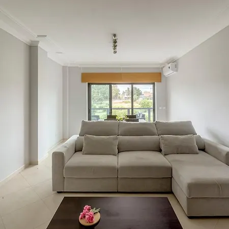2-bed Vialonga Vista * Лиссабон