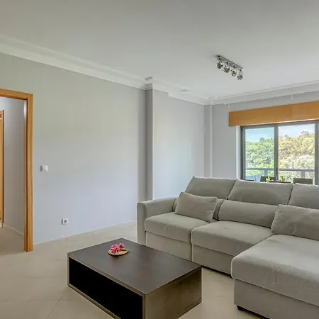 2-bed Vialonga Vista Апартаменты