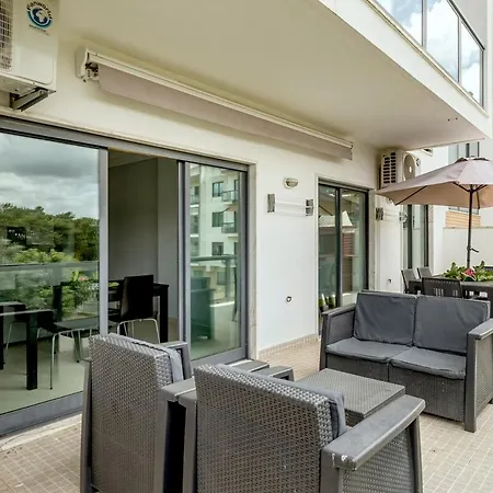 Апартаменты 2-bed Vialonga Vista Лиссабон