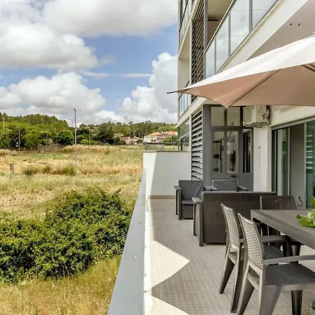 2-bed Vialonga Vista Апартаменты Лиссабон