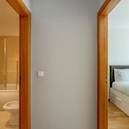 2-bed Vialonga Vista Лиссабон