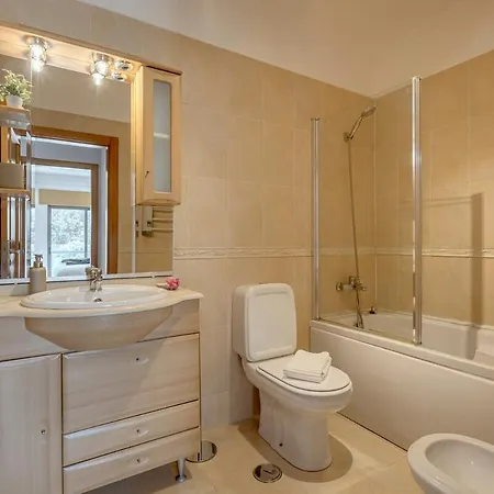 2-bed Vialonga Vista Лиссабон